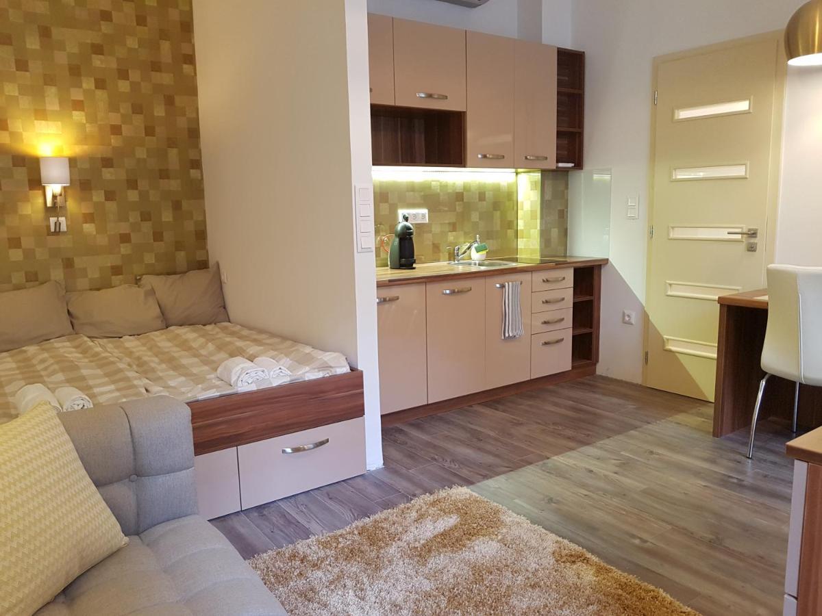 Embassy Studio Apartment Citypark Budapest Exterior photo