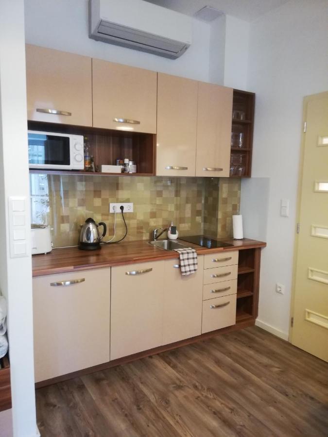Embassy Studio Apartment Citypark Budapest Exterior photo