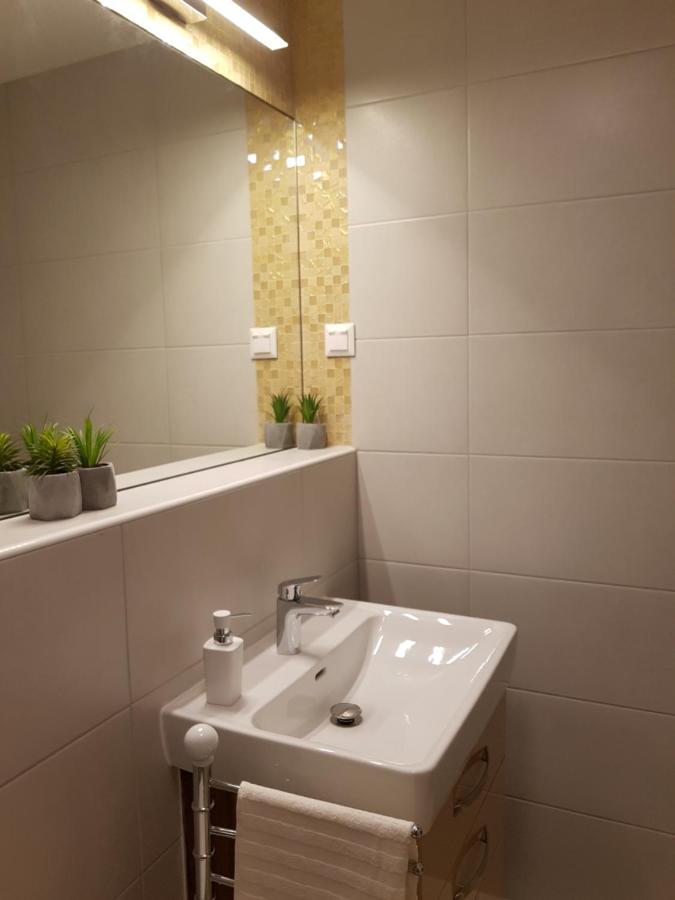 Embassy Studio Apartment Citypark Budapest Exterior photo