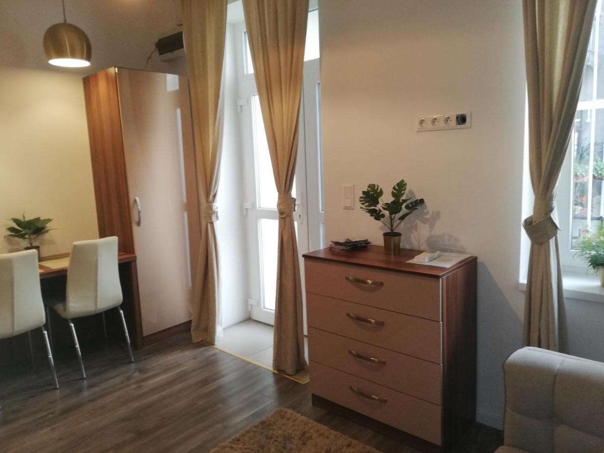 Embassy Studio Apartment Citypark Budapest Exterior photo