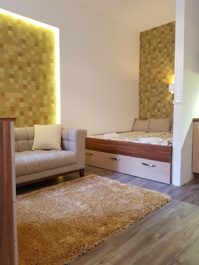 Embassy Studio Apartment Citypark Budapest Exterior photo